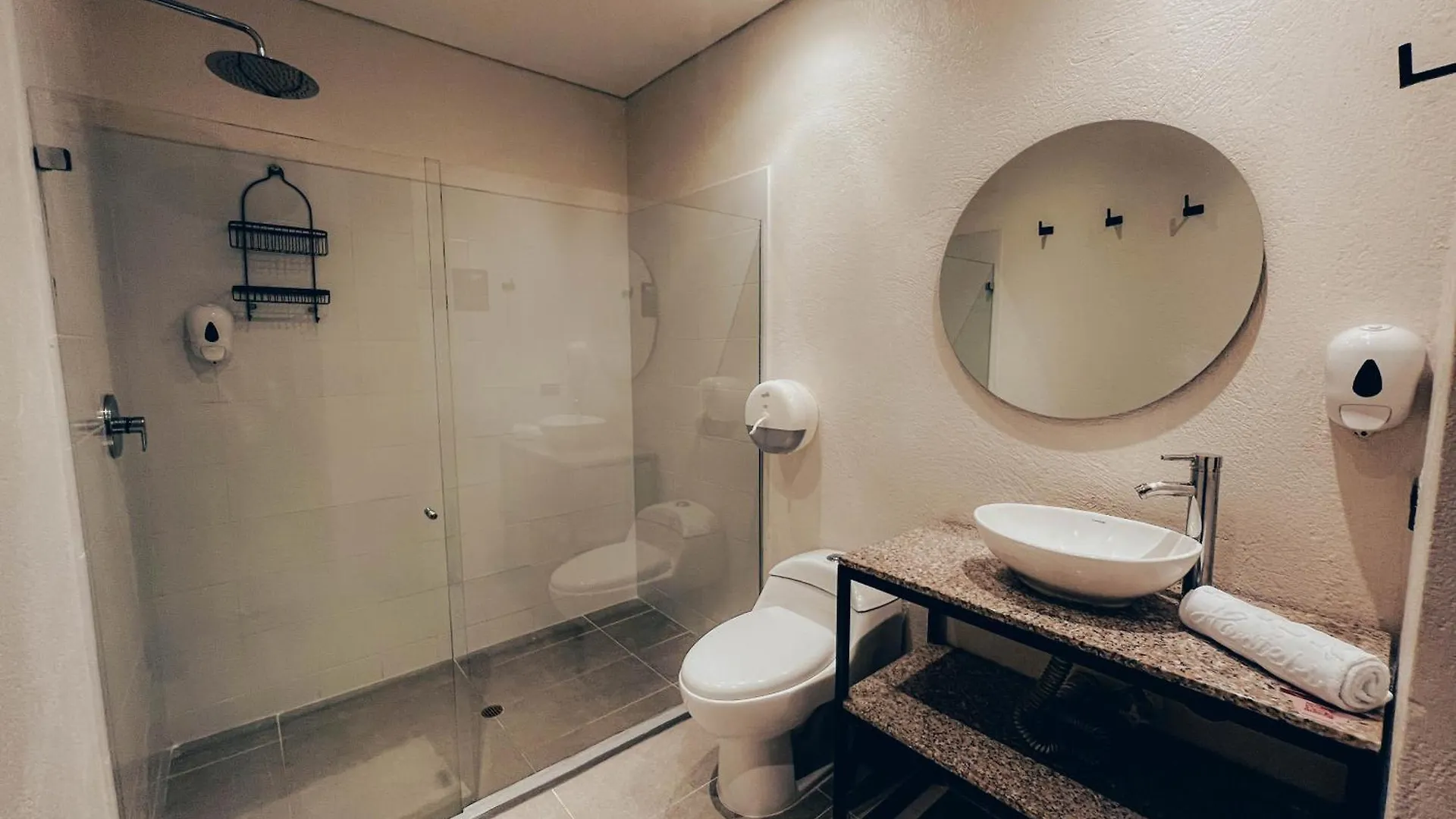 Viajero Medellin Hostel קולומביה