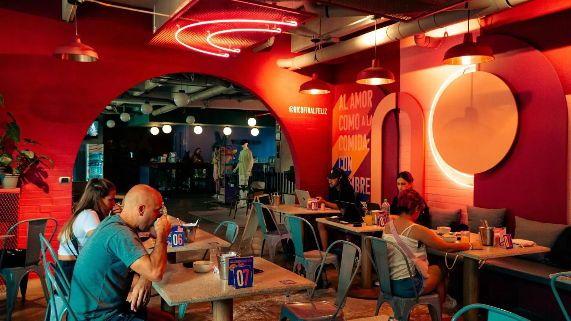 מלון Viajero Medellin Hostel