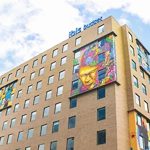 Hotel Ibis Budget Marly Bogotá