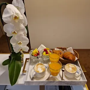 Alojamento de Acomodação e Pequeno-almoço Cuma Roma