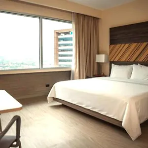 Отель V Grand Hotel, A Member Of Radisson Individuals