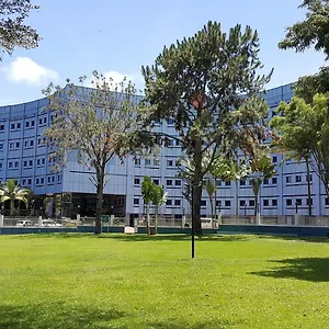 https://imperial-resort-beach-hotel.about-kampalahotels.com